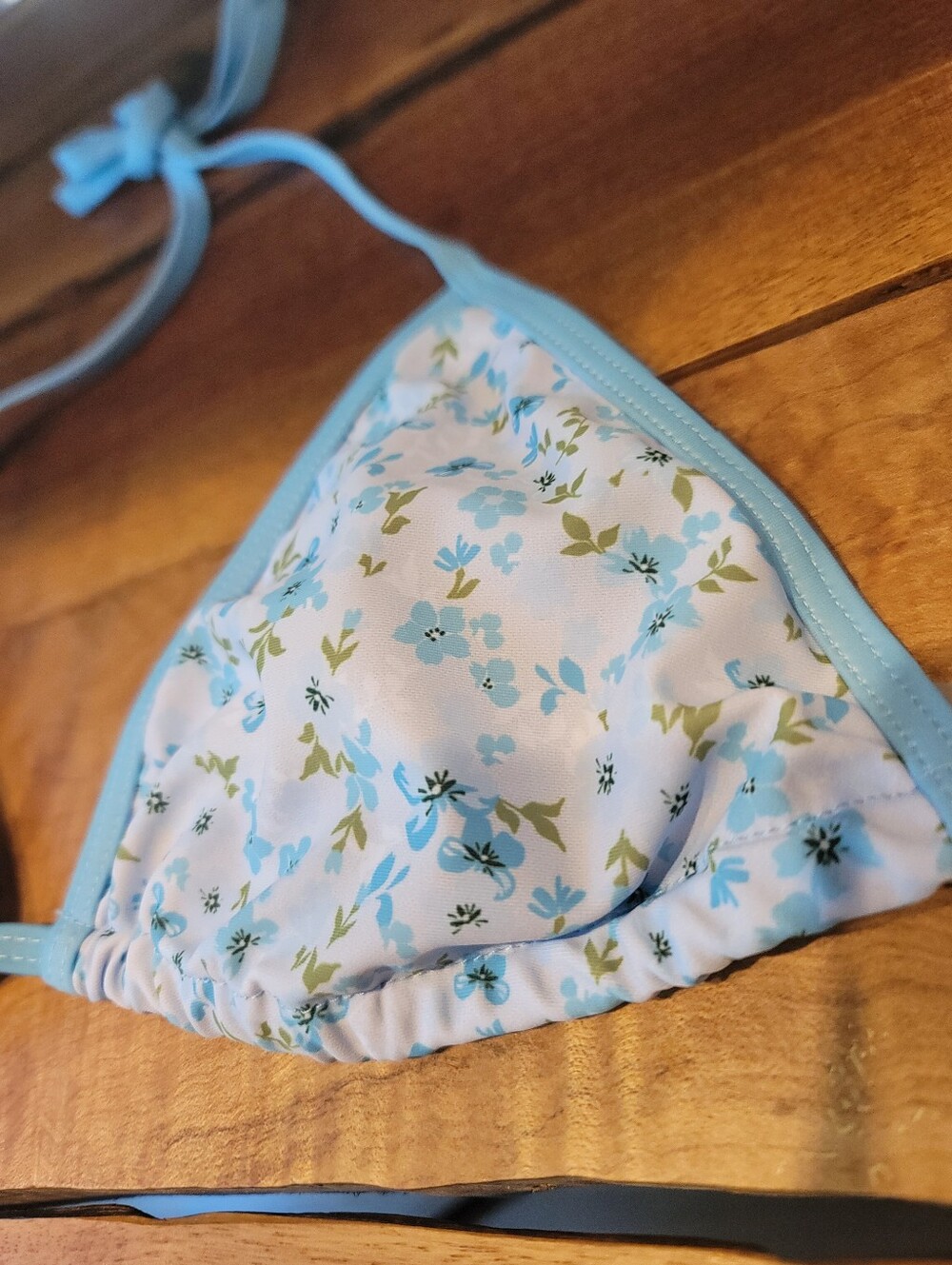 Baby Blue Daisy Print Tie Side Bikini Size Small NWOT - Picture 2 of 8